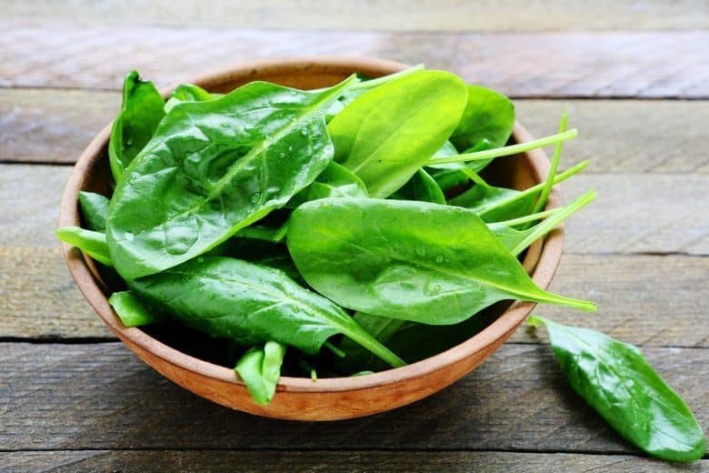 Spinach leaves in a bowl