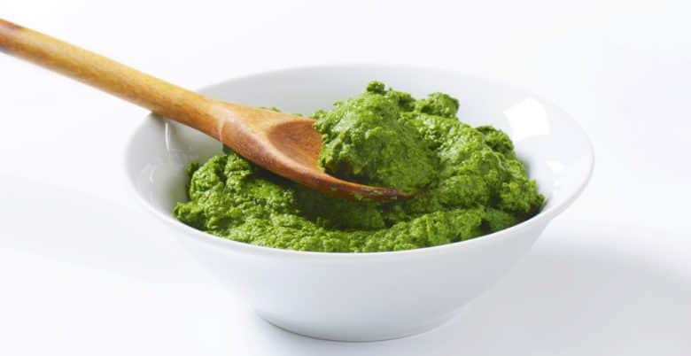 Spinach puree in a bowl